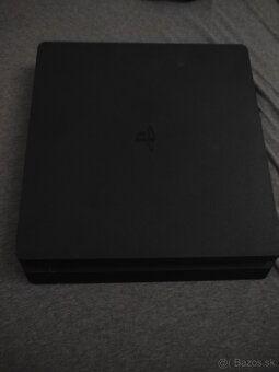 Playstation 4 - 2