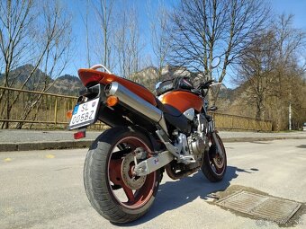 Honda CB900F Hornet - 2