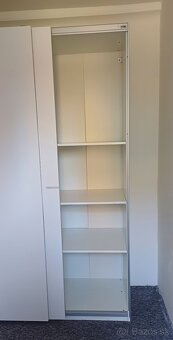 Kvalitná šatníkovä skriňa IKEA vo výbornom stave - 2