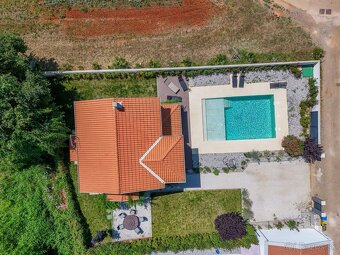 ISTRIA, VIŽINADA – Rodinný dom s bazénom v tichom prostredí - 2