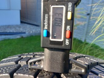 215/55 r17 zimne pneumatiky 4 kusy. - 2