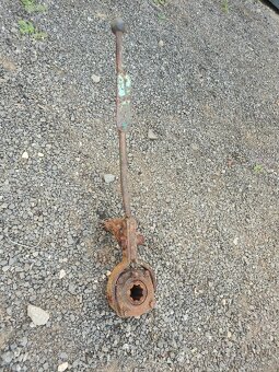 Páka uzávierky Zetor super 50 - 2