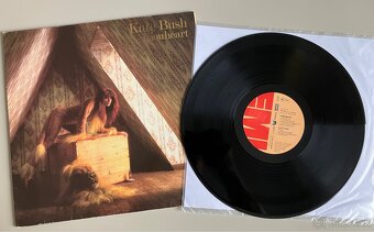 LP Kate Bush - Lionheart - 2