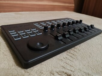 Korg nanokontrol studio - 2