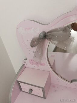 Detsky kozmeticky stolik - 2