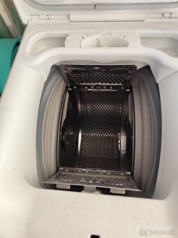 Predám minimálne používanú pračku Electrolux zvrchu - 2