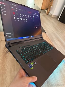 Herný notebook ASUS ROG Strix G18 s Intel Core i9 a RTX 4060 - 2