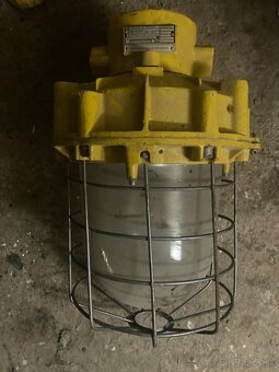 industriálne svetlo - 2