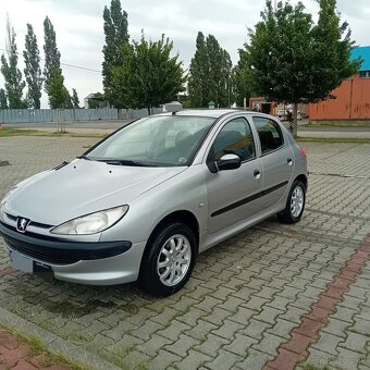 Peugeot 206 1.4 benzín - 2