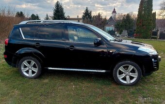 Peugeot 4007 - 2