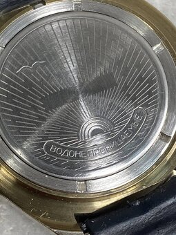 Ručné mechanické hodinky Vostok,Komandirskie ciferník Tanky - 2