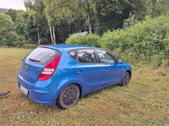 Hyundai i30 1,4 benzín +lpg - 2