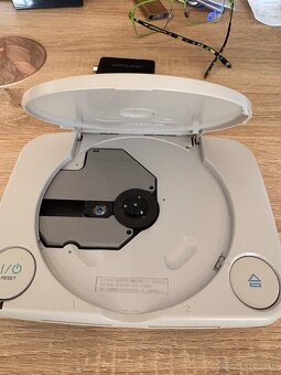 Playstation 1 slim - 2