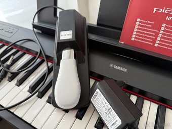 Yamaha NP-32 stage piano + stojan + sustain pedál - 2