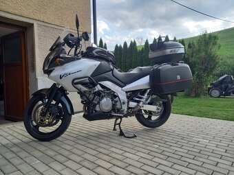 Suzuki V strom DL 1000 - 2
