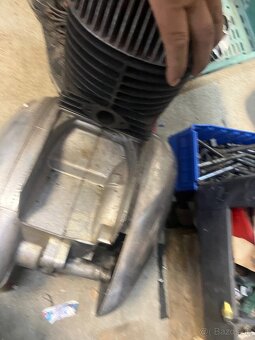 Predám motor panelka 559 250 ccm - 2