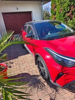 Toyota c-hr 2.0 liter hybrid GR SPORT - 2