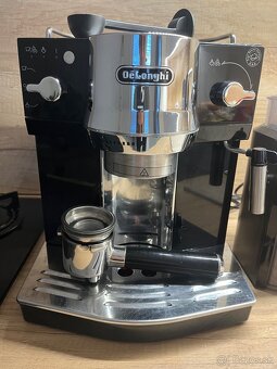 Pákový kávovar Ec820.B + mlynček na kávu Krups GVX242 - 2