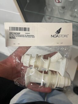 Kohútiky pre dávkovač vody alebo nápojový zásobník. - 2