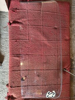 Zadné sklo Moskvič 408 - 2