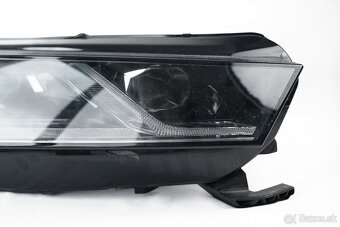 ŠKODA OCTAVIA IV 4 2020-2024 SVETLO PRAVÉ PREDNÉ FULL LED - 2