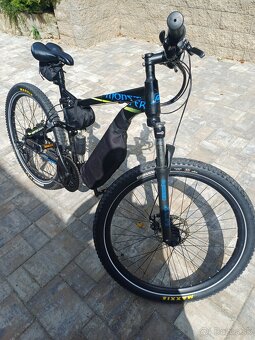 Predám celoodpružený ebike 27,5" - 2