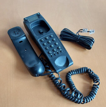 Telefón Glitel na stôl i na stenu - 2