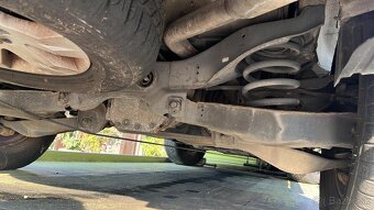 Nissan pathfinder 2.5 dci 128kw - 2