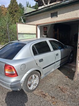 Opel astra 1,4 benzín - 2