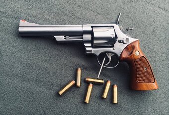 Revolver Smith&Wesson .44 Magnum - 2