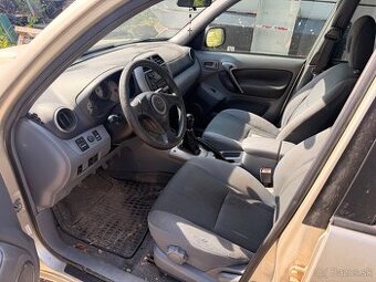 Toyota rav4 diely - 2