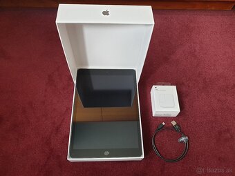 Apple Ipad 8. Gen 32GB šedý - 2