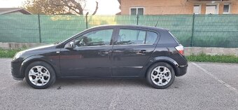 Opel astra - 2