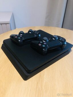 Playstation 4 Slim , 2 Dualshock - 2