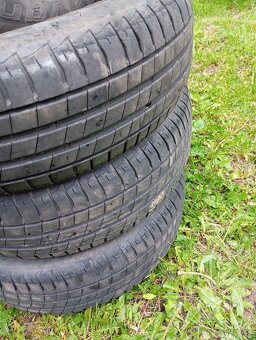 Predám letné pneumatiky BF GOODRICH Advantage 185/65R15 - 2