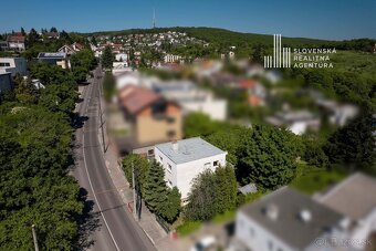 SRA | Koliba – veľkorysý pozemok, zdravá stavba a adresa, kt - 2