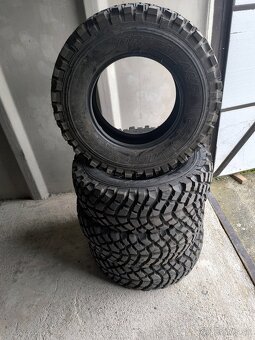 Predám pneumatiky 265/70r16 - 2