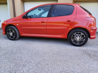 Peugeot 206 - rok výroby 2008 - 112 000 Km - 1,4 benzín - 2