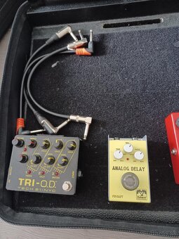 pedalboard s efektami , overdrive delay autowah looper .. - 2