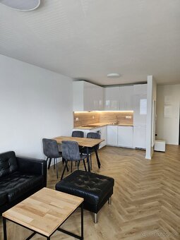 2-izbový byt s parkovaním a klimatizáciou - 2