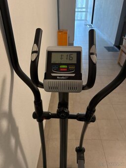 Eliptický trenažér HOUSEFIT MOTIO 30 - 2