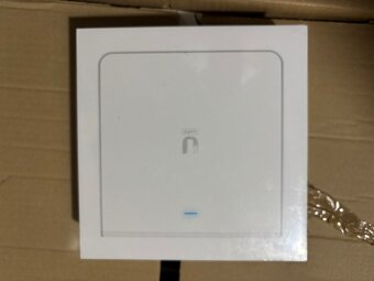 Ubiquiti UniFi AP U6 Enterprise In-Wall - 2