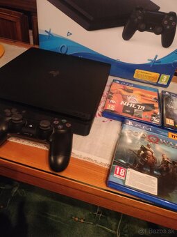 Playstation 4 slim + ovladač + 3 hry - 2