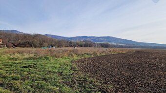 Slnečné stavebné pozemky - 4078 m2 - Nitrianske Pravno - 2