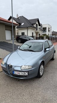 Alfa Romeo 147 - 2