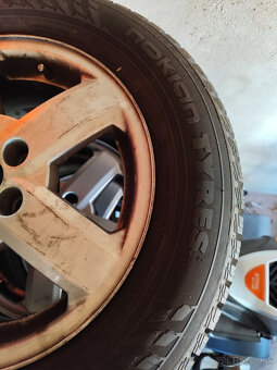 Nokian Tyres Snowproof 1 195/65 R15 91T - použité jednu zimu - 2