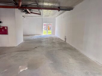 Predaj obchodného priestoru Žilina - Vlčince - 90m2 - 2
