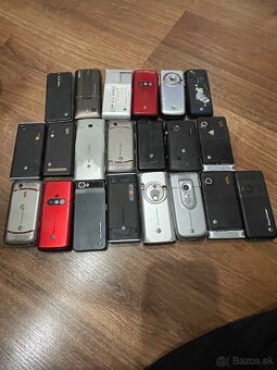 Predám 21 Sony Ericssonov na diely - 2