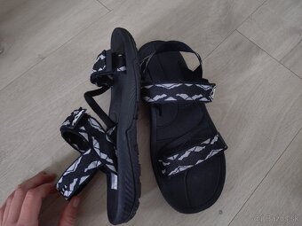 Dámske trekové sandále - 2