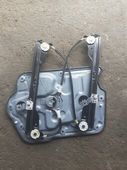 PREDNÁ NISSAN QASHQAI J10  80771JD - 2